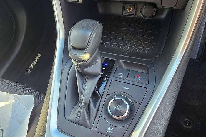 2024 Toyota RAV4 GX
