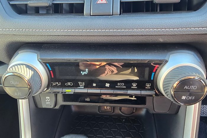 2024 Toyota RAV4 GX