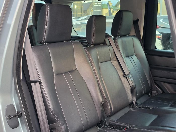 2016 Land Rover Discovery TDV6