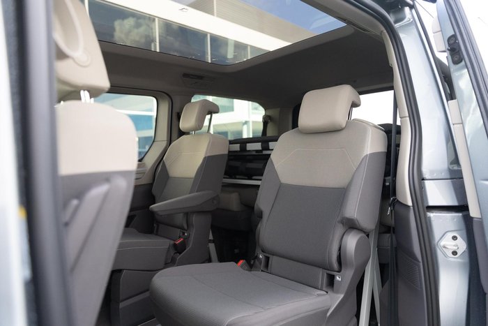 2025 Volkswagen Multivan TDI360 Life