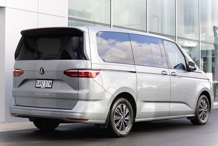 2025 Volkswagen Multivan TDI360 Life