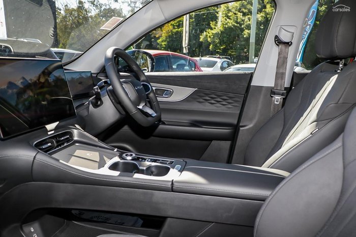 2026 Chery Tiggo 8 Super Hybrid Urban