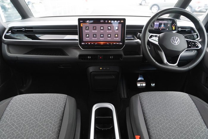 2024 Volkswagen ID. Buzz Pro BEV560