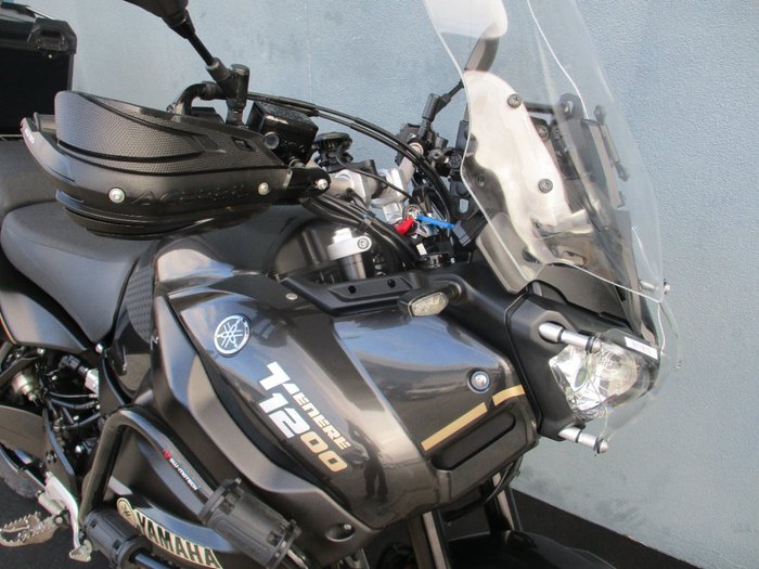 2024 Yamaha XT1200ZE SUPER TENERE Black