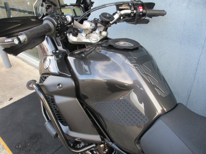 2024 Yamaha XT1200ZE SUPER TENERE Black