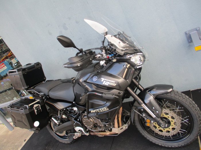 2024 Yamaha XT1200ZE SUPER TENERE Black