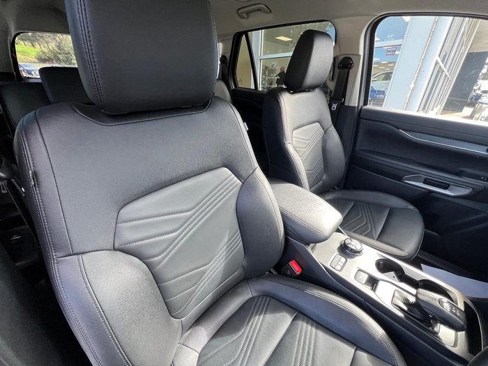 2025 Ford Everest Trend