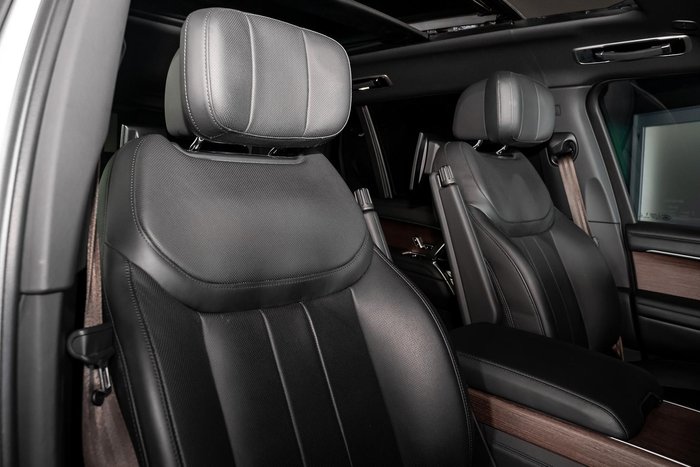 2024 Land Rover Range Rover D350 Autobiography
