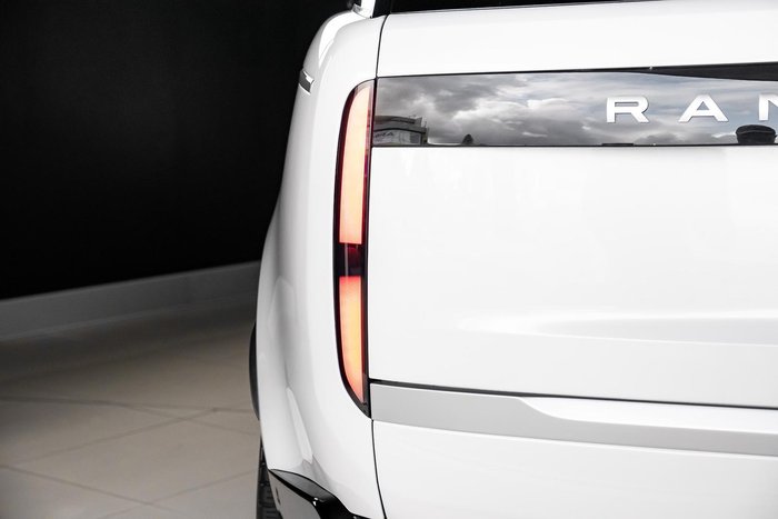 2024 Land Rover Range Rover D350 Autobiography