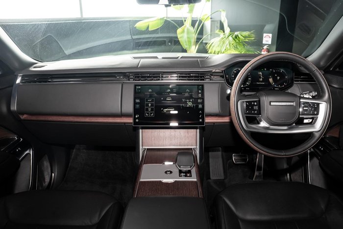 2024 Land Rover Range Rover D350 Autobiography