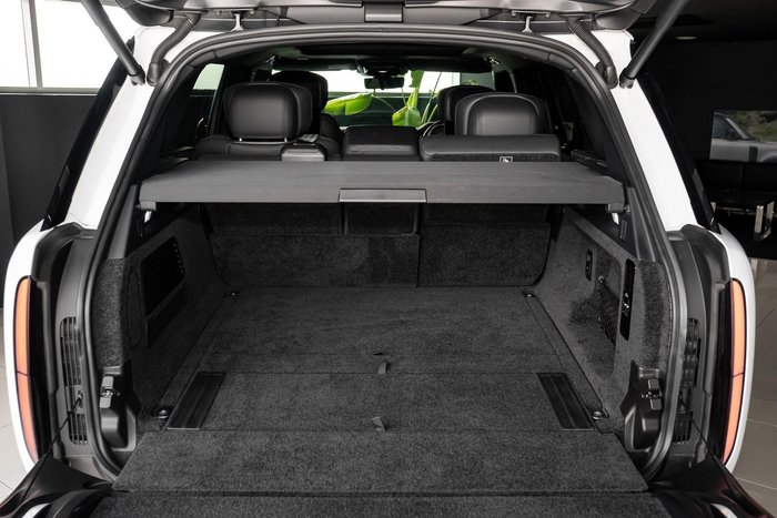 2024 Land Rover Range Rover D350 Autobiography