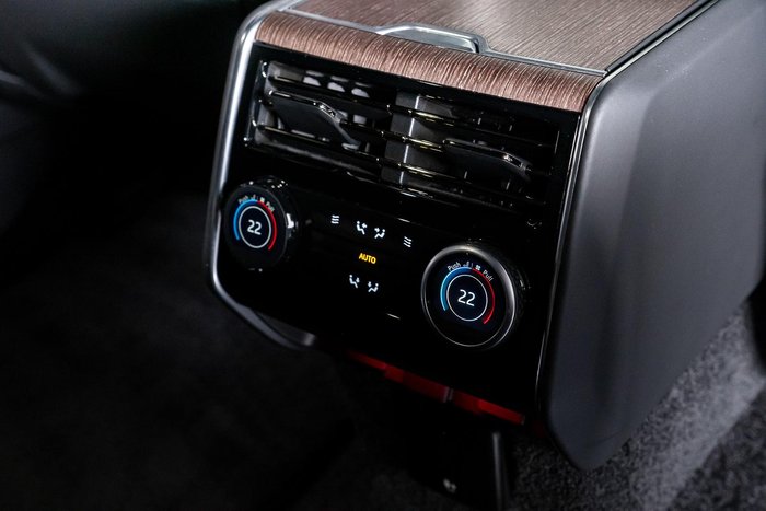 2024 Land Rover Range Rover D350 Autobiography