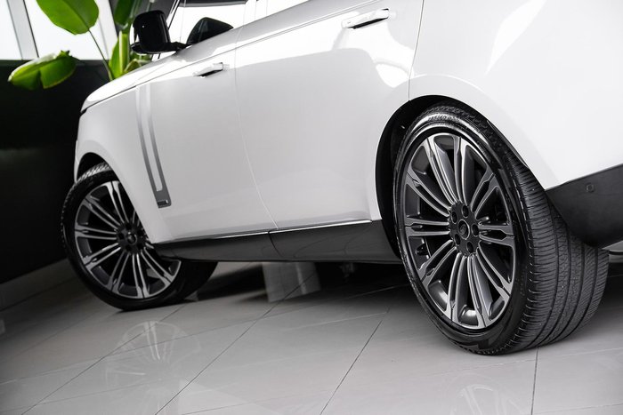 2024 Land Rover Range Rover D350 Autobiography