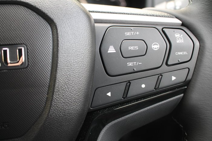 2025 Isuzu MU-X LS-T