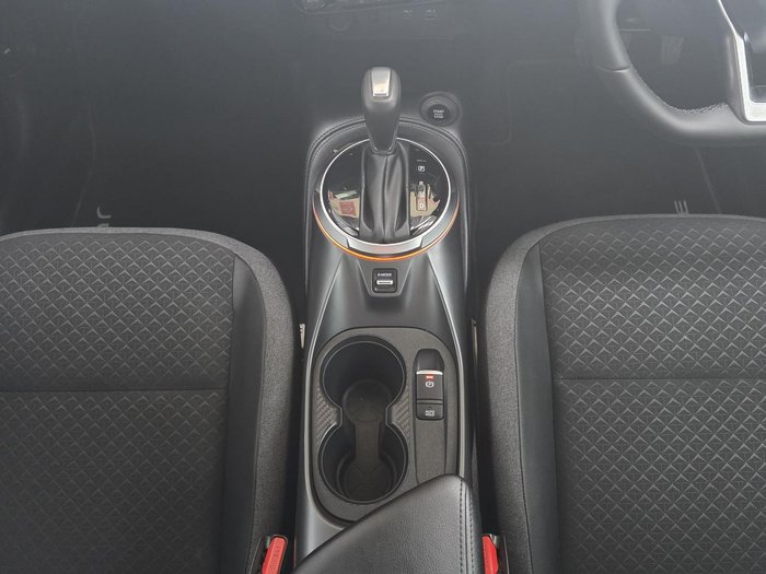 2024 Nissan JUKE ST-L