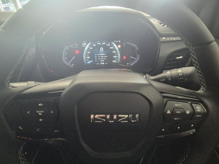 2026 Isuzu D-MAX BLADE