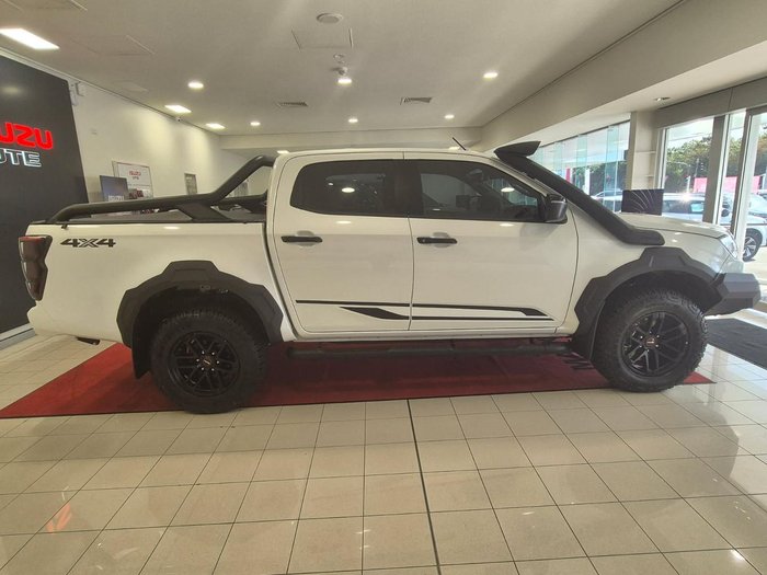 2026 Isuzu D-MAX BLADE