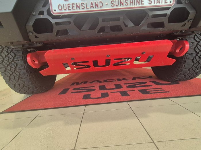 2026 Isuzu D-MAX BLADE