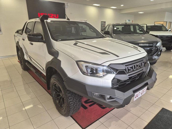 2026 Isuzu D-MAX BLADE
