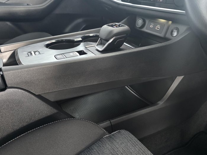 2025 Nissan X-TRAIL ST