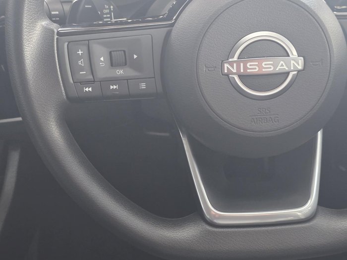 2025 Nissan X-TRAIL ST