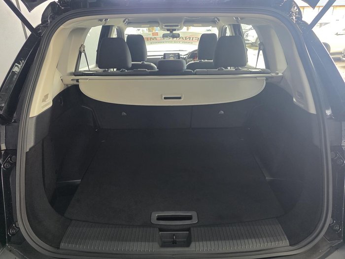 2025 Nissan X-TRAIL ST