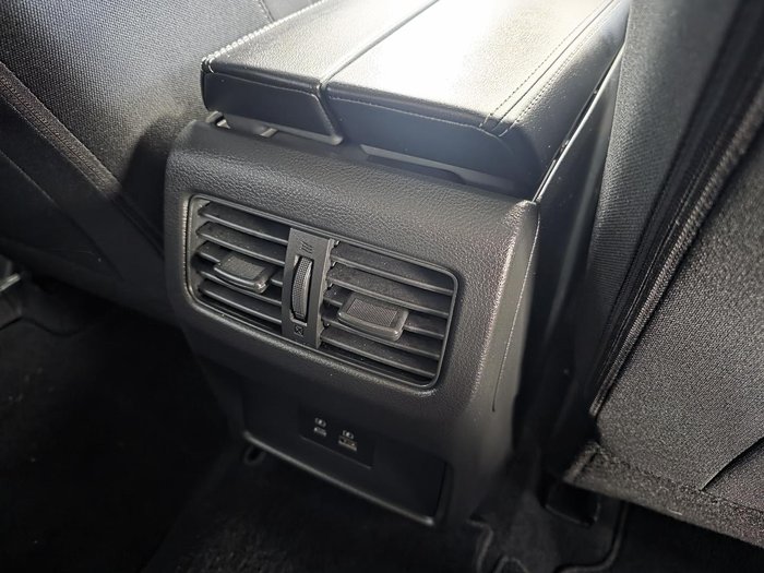 2025 Nissan X-TRAIL ST