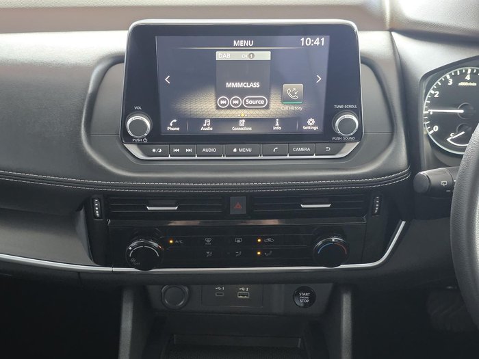 2025 Nissan X-TRAIL ST