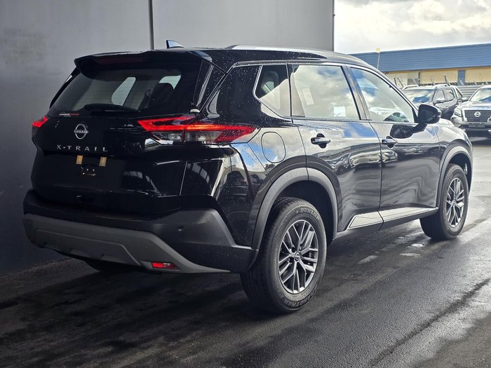 2025 Nissan X-TRAIL ST