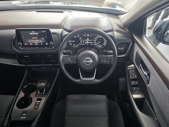 2025 Nissan X-TRAIL ST