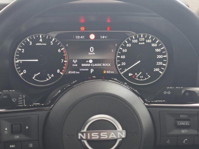 2025 Nissan X-TRAIL ST