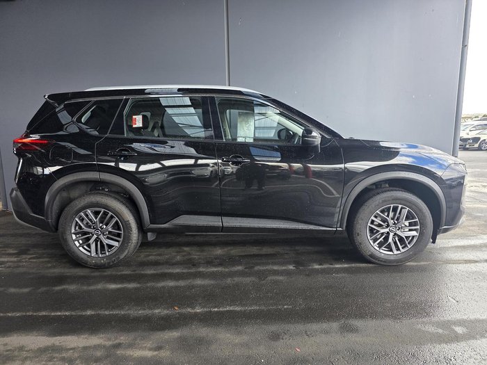 2025 Nissan X-TRAIL ST