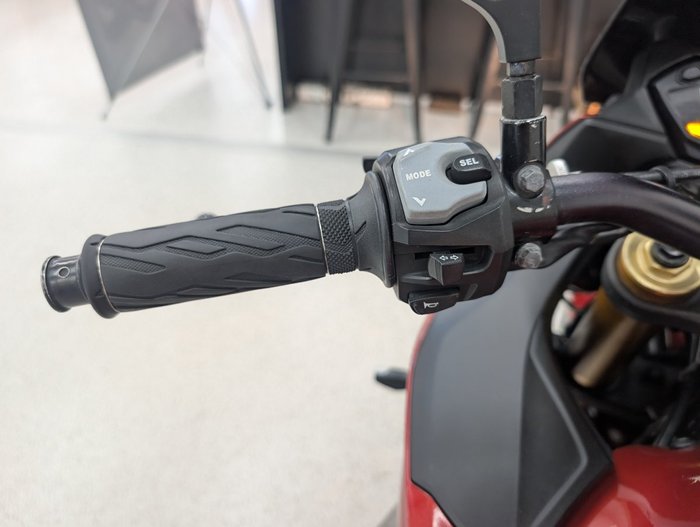 2015 Suzuki GSX-S1000 BLACK