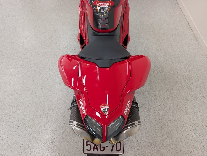 2009 DUCATI 1198 S Red