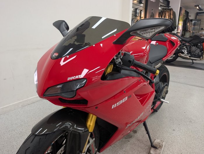 2009 DUCATI 1198 S Red