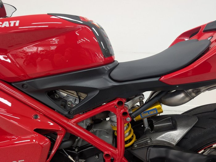 2009 DUCATI 1198 S Red
