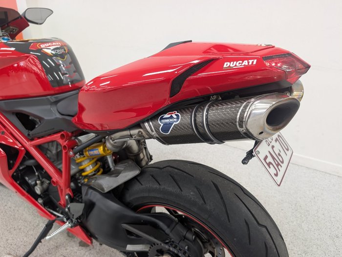 2009 DUCATI 1198 S Red