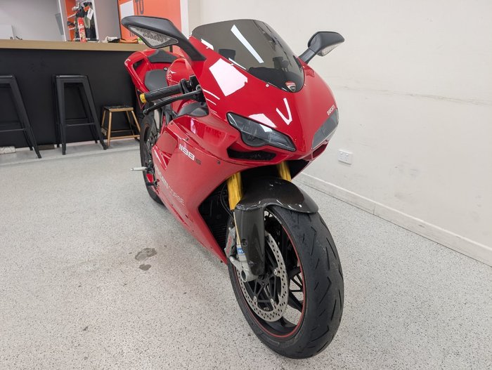 2009 DUCATI 1198 S Red