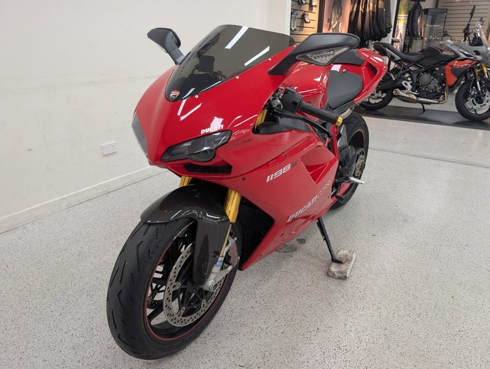 2009 DUCATI 1198 S Red