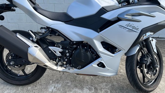2024 Kawasaki NINJA 500 White