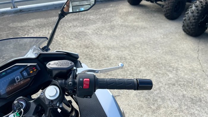 2024 Kawasaki NINJA 500 White
