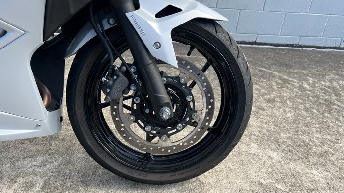 2024 Kawasaki NINJA 500 White