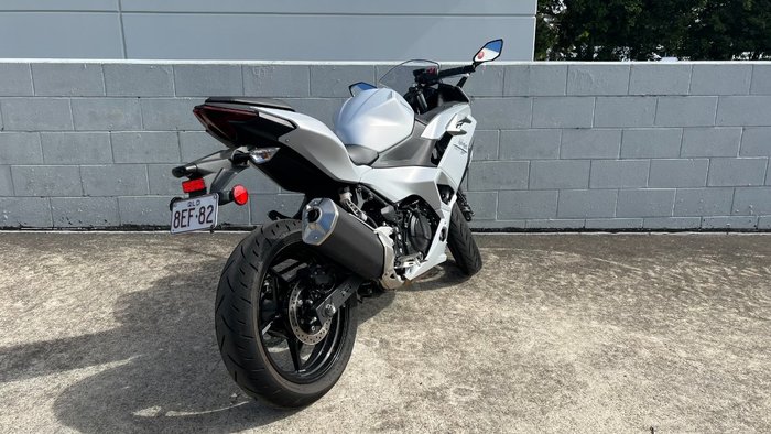 2024 Kawasaki NINJA 500 White