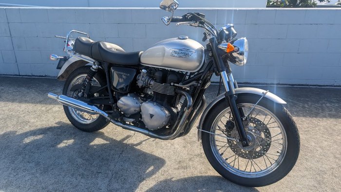 2008 Triumph BONNEVILLE T100 Silver