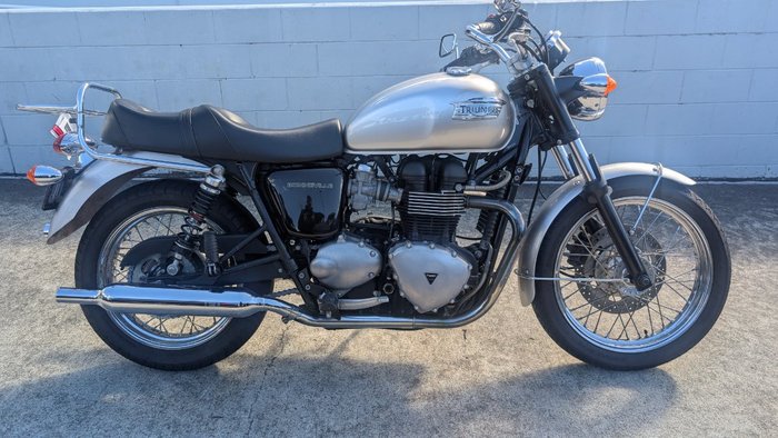2008 Triumph BONNEVILLE T100 Silver