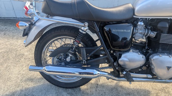 2008 Triumph BONNEVILLE T100 Silver
