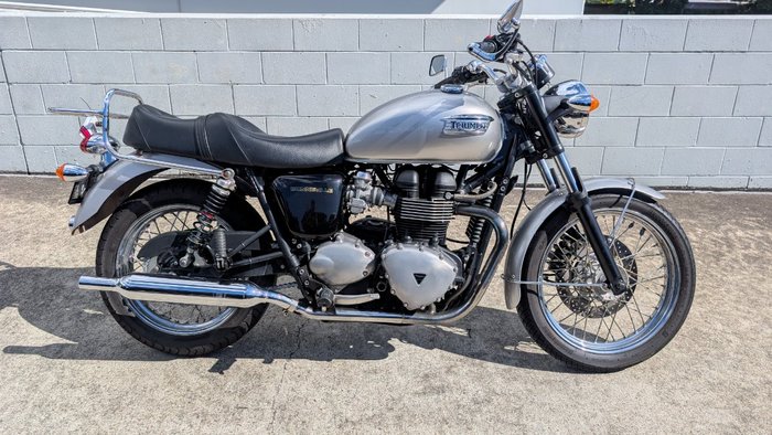2008 Triumph BONNEVILLE T100 Silver