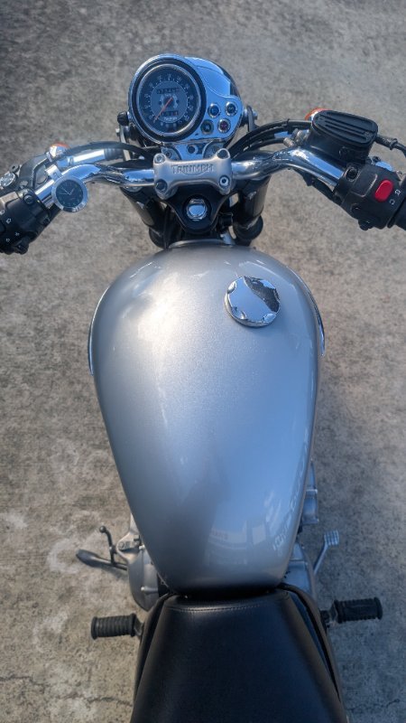 2008 Triumph BONNEVILLE T100 Silver