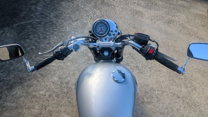 2008 Triumph BONNEVILLE T100 Silver