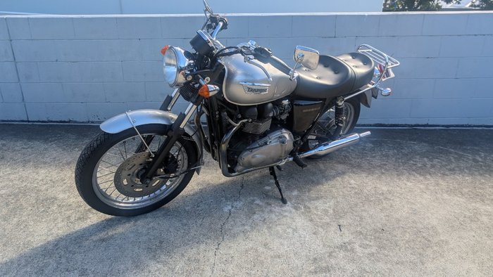 2008 Triumph BONNEVILLE T100 Silver